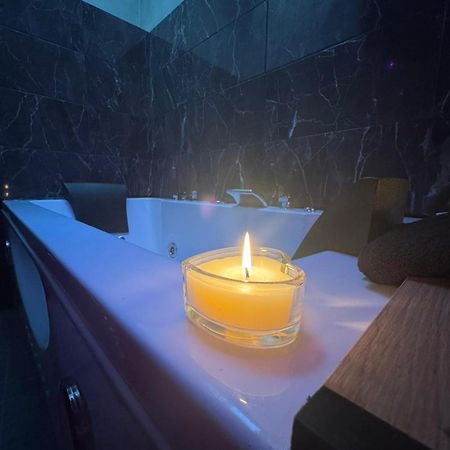 Love Room Spa Jacuzzi Lyon Exterior photo