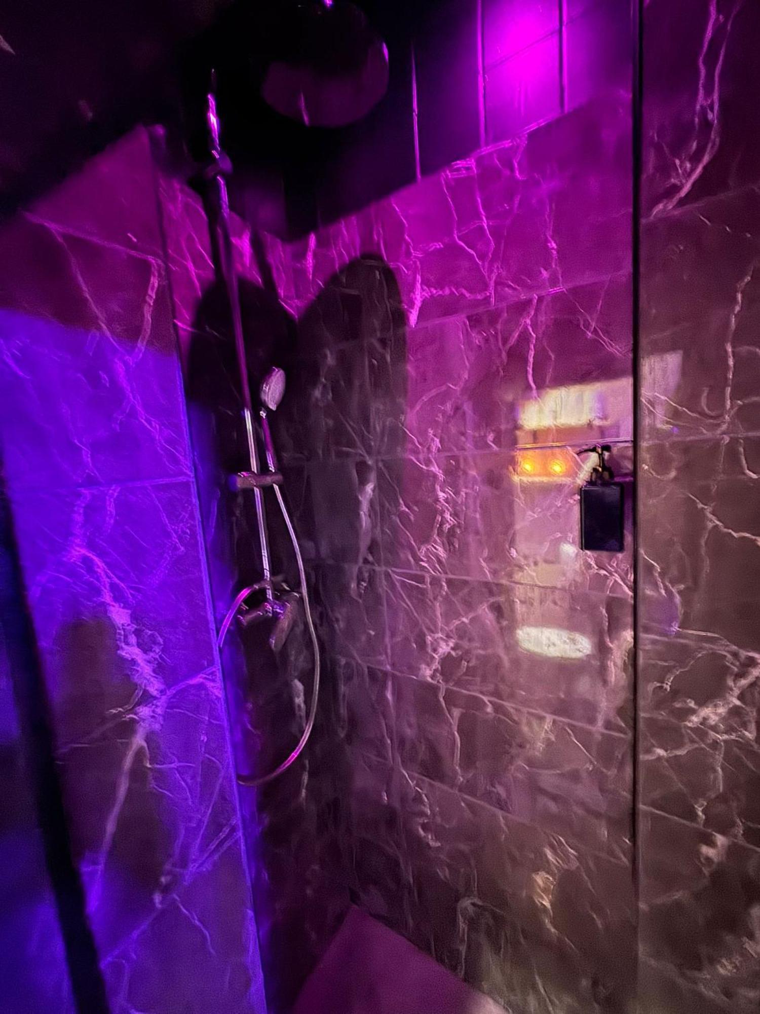 Love Room Spa Jacuzzi Lyon Exterior photo