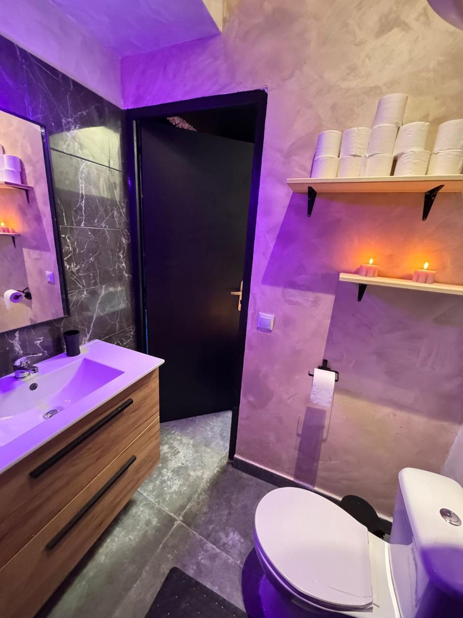 Love Room Spa Jacuzzi Lyon Exterior photo